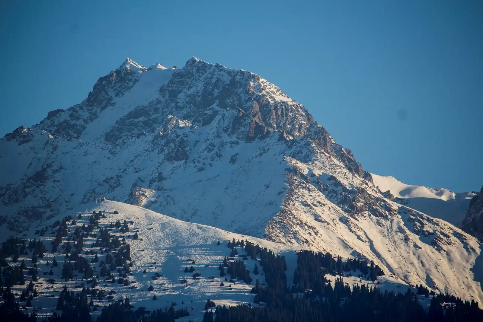 mountain peak Przhevalskiy